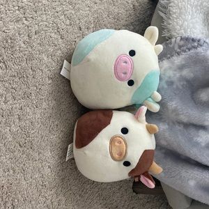 5 inch easter belana w tag and 4.5 inch ronnie w no tag